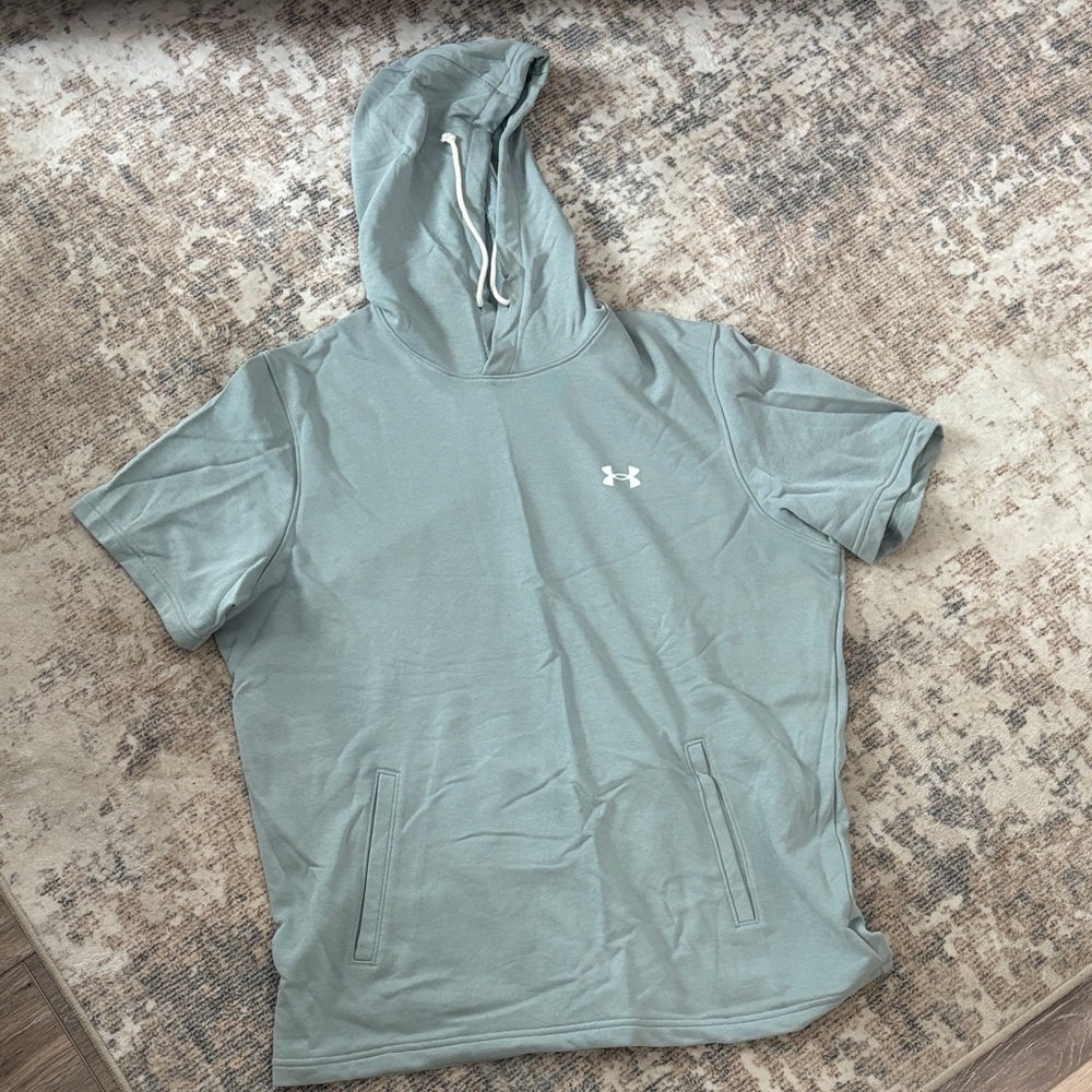 Under Armour Men's Light Green Short Sleeve Hoodie